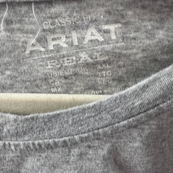 Ariat long sleeve floral - Picture 2 of 2